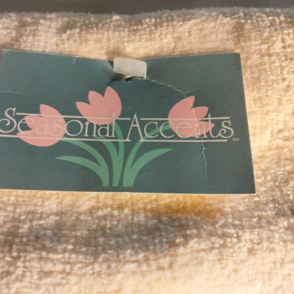 Peter Rabbit Embroidered Hand Towel Easter Seasonal Accents Cotton 26 X 15 New - Picture 5 of 6